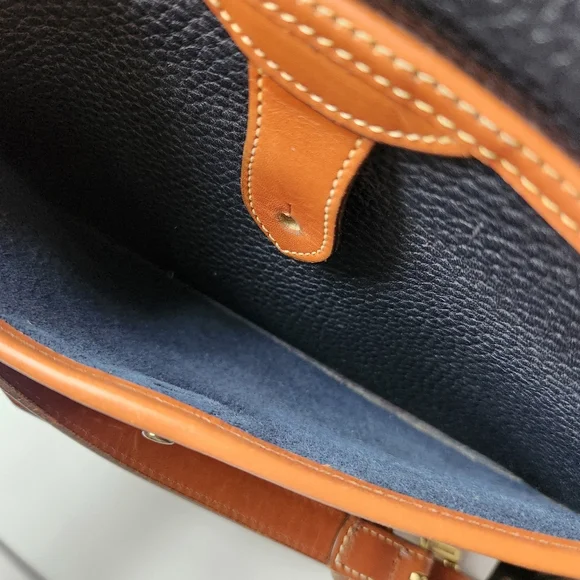 Vintage Dooney & Bourke R25 Navy Medium Essex Shoulder Bag - Picture 10 of 15